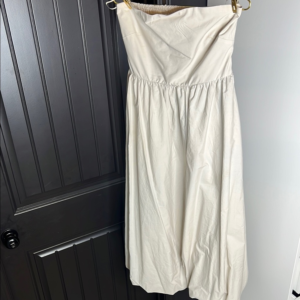 Elegant Cream Strapless Dress